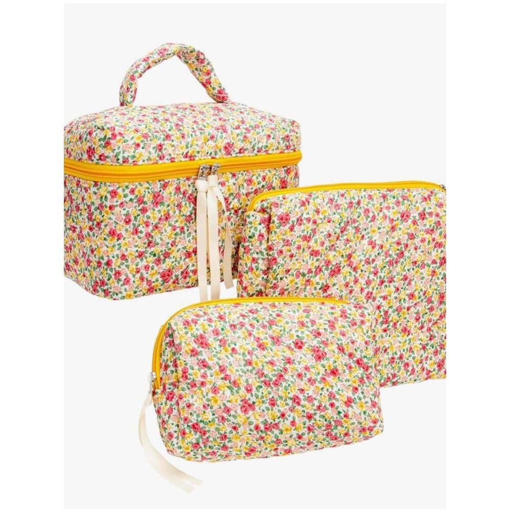 NEW Large Floral Quilted Makeup Bag Set